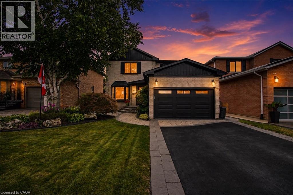 15 Francesca Court, Hamilton, ON, L9C 7J6