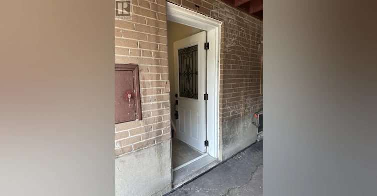 43 Par Avenue, Toronto, ON, M1G 2G5 - 2