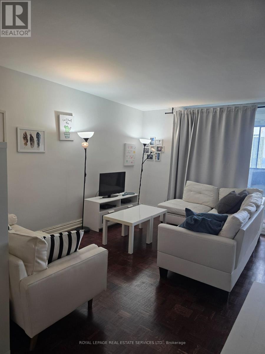2614-1 Massey Square, Toronto, ON, M4C 5L4 - 6