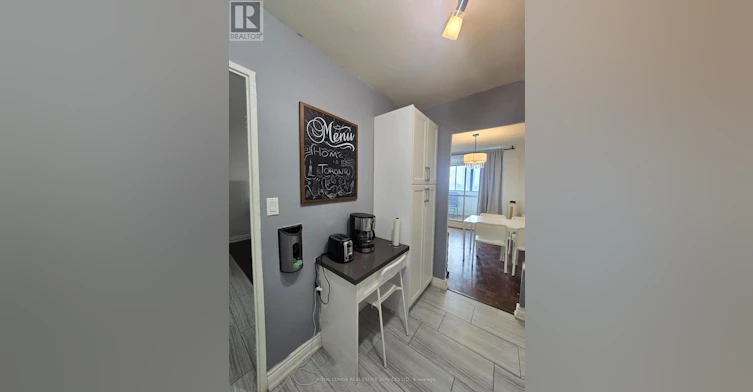2614-1 Massey Square, Toronto, ON, M4C 5L4 - 14