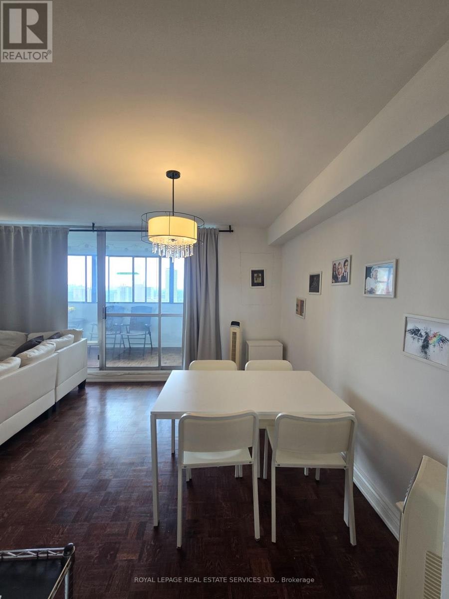 2614-1 Massey Square, Toronto, ON, M4C 5L4 - 4