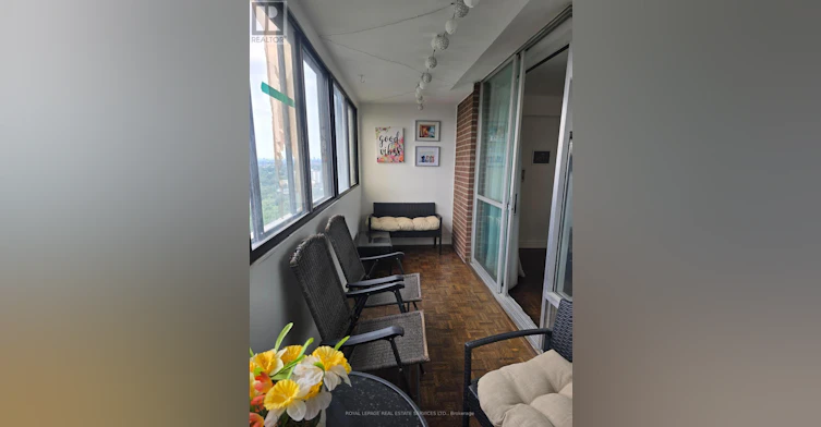 2614-1 Massey Square, Toronto, ON, M4C 5L4 - 18