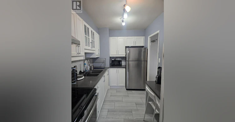 2614-1 Massey Square, Toronto, ON, M4C 5L4 - 11