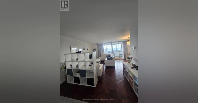 2614-1 Massey Square, Toronto, ON, M4C 5L4 - 9