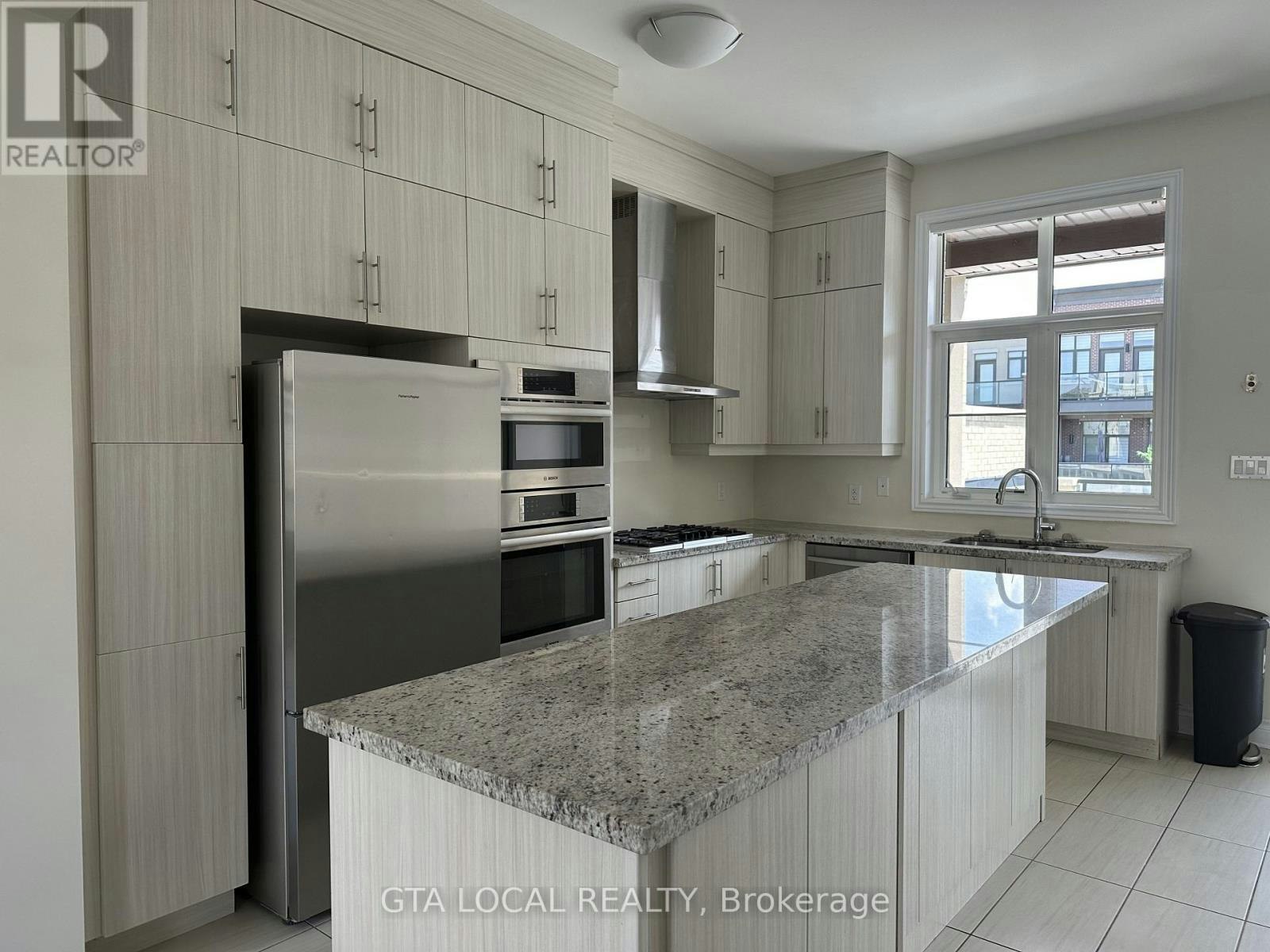 5 Aylin Crescent, Vaughan, ON, L6A 4Z8 - 4