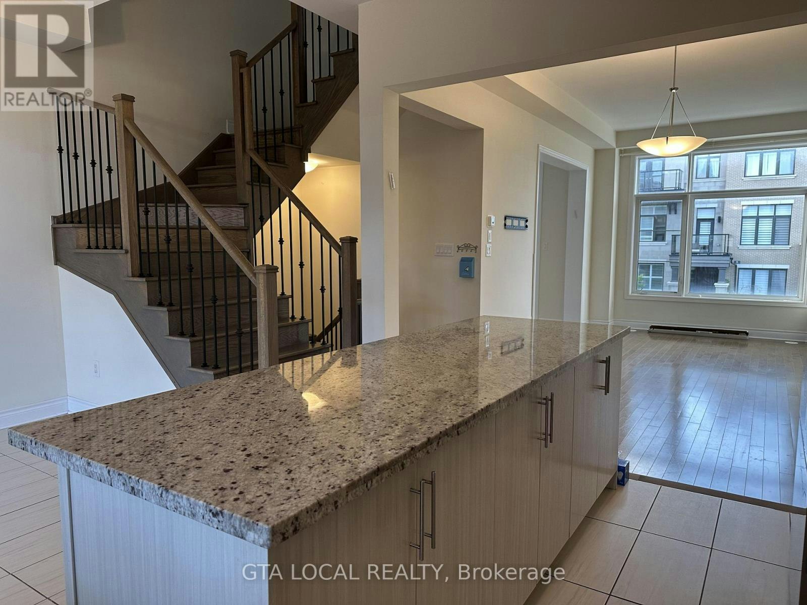 5 Aylin Crescent, Vaughan, ON, L6A 4Z8 - 5