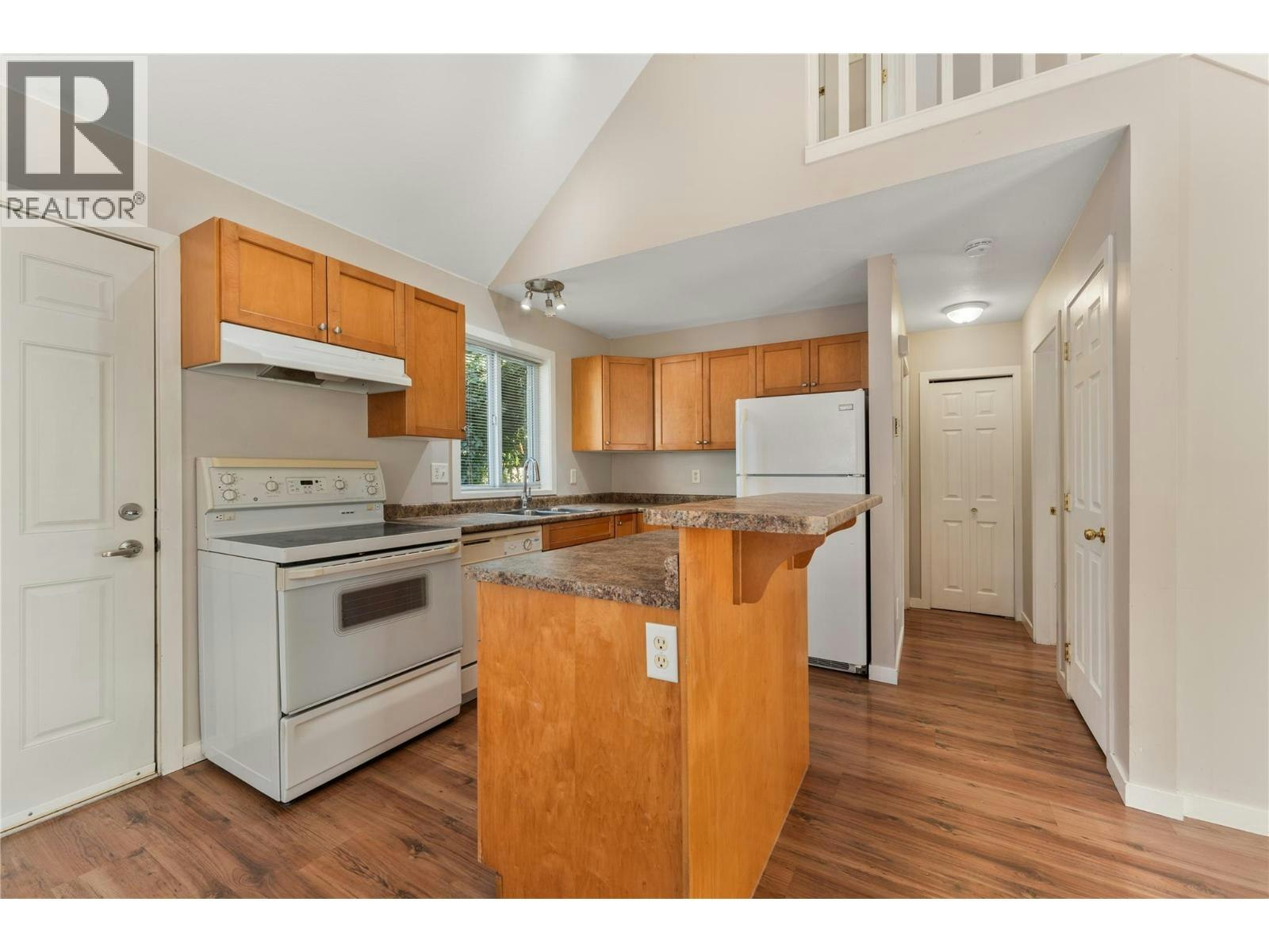 811 Martin Avenue, Kelowna, BC, V1Y 6V4 - 26