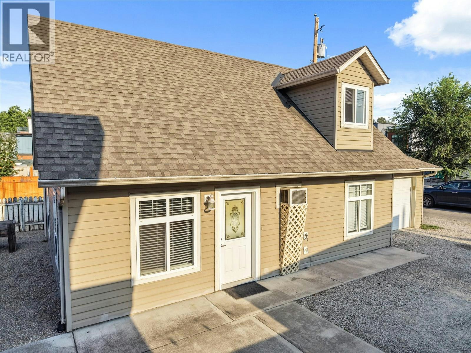 811 Martin Avenue, Kelowna, BC, V1Y 6V4 - 22