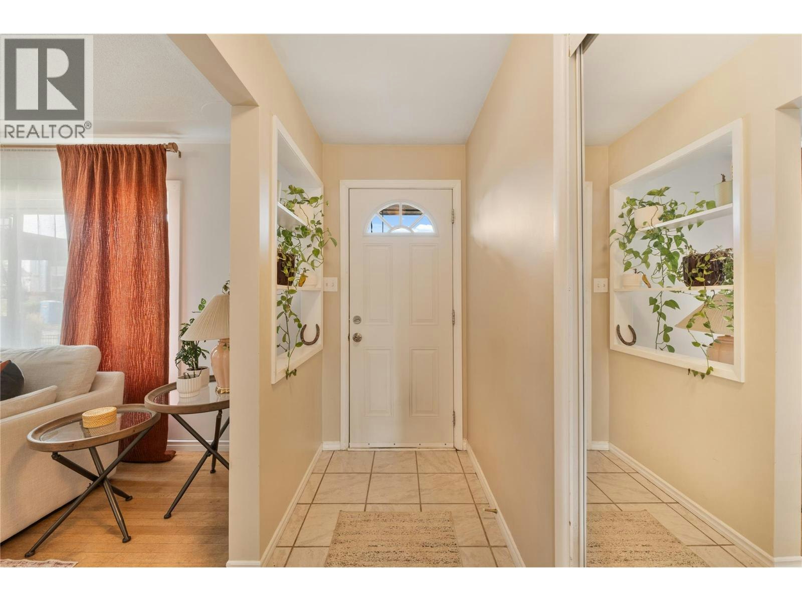 811 Martin Avenue, Kelowna, BC, V1Y 6V4 - 9