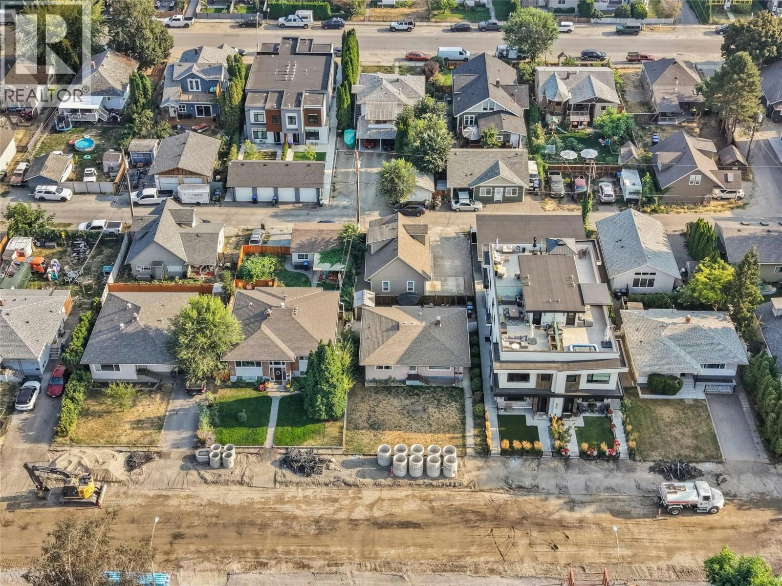 811 Martin Avenue, Kelowna, BC, V1Y 6V4 - 54