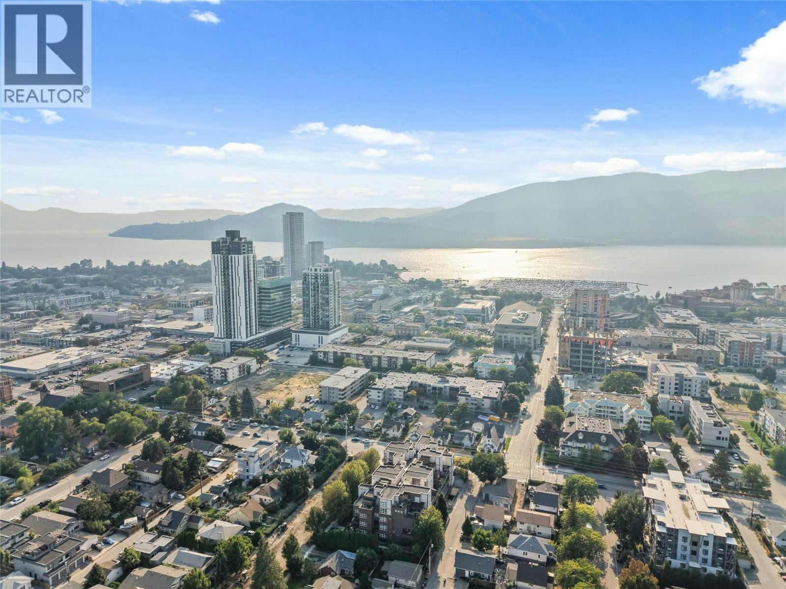 811 Martin Avenue, Kelowna, BC, V1Y 6V4 - 48