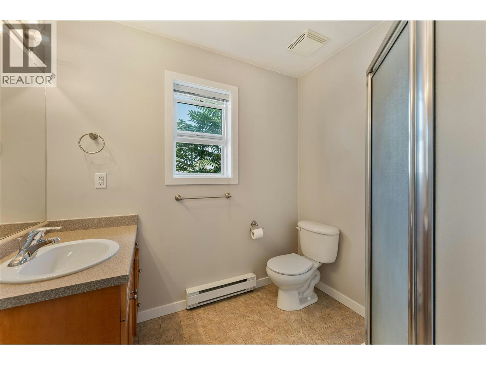 811 Martin Avenue, Kelowna, BC, V1Y 6V4 - 58