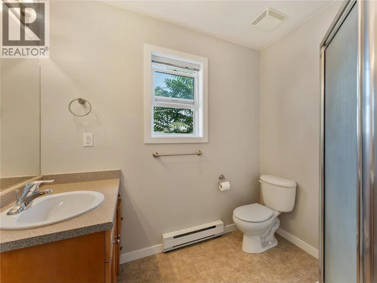 811 Martin Avenue, Kelowna, BC, V1Y 6V4 - 58