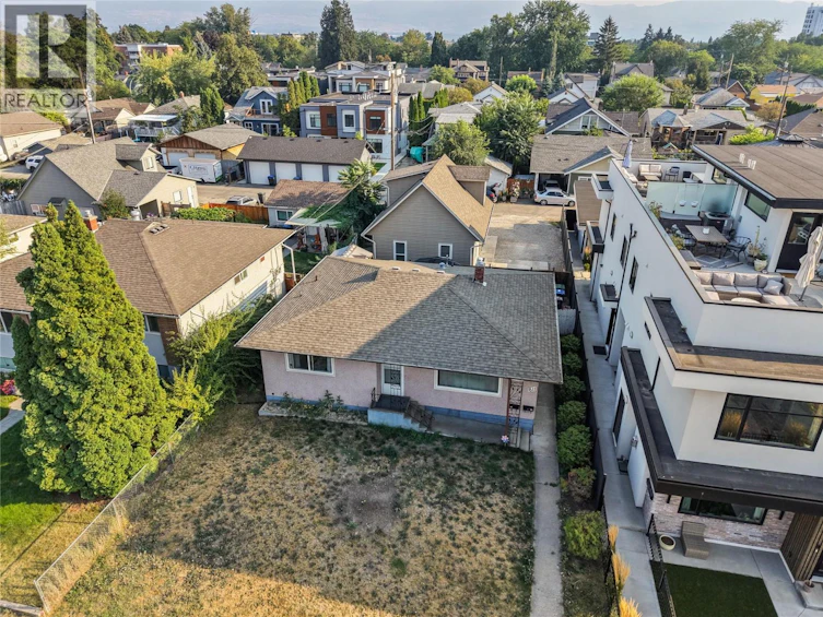 811 Martin Avenue, Kelowna, BC, V1Y 6V4 - 46