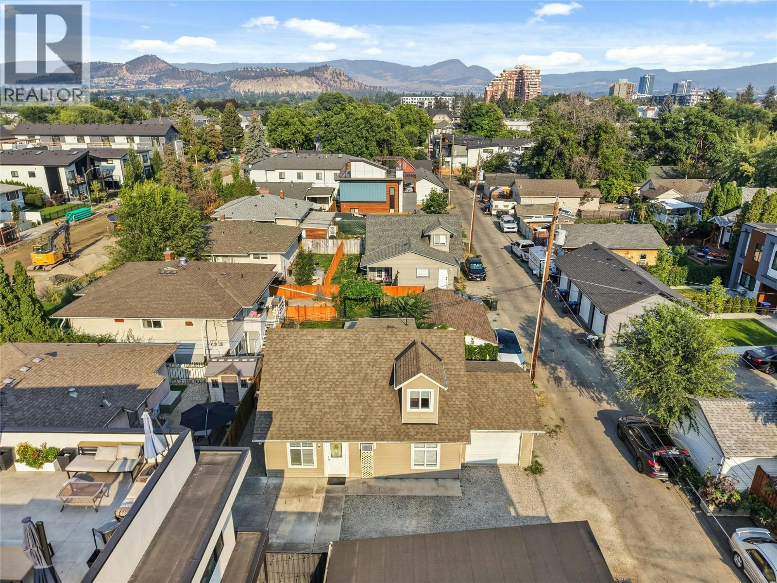 811 Martin Avenue, Kelowna, BC, V1Y 6V4 - 43