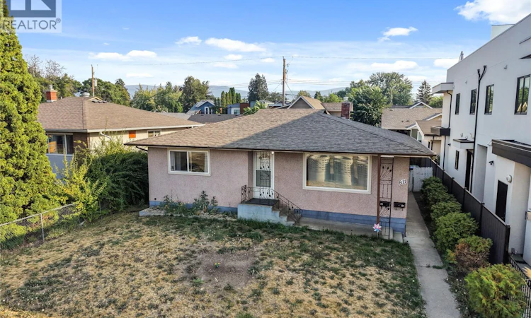 811 Martin Avenue