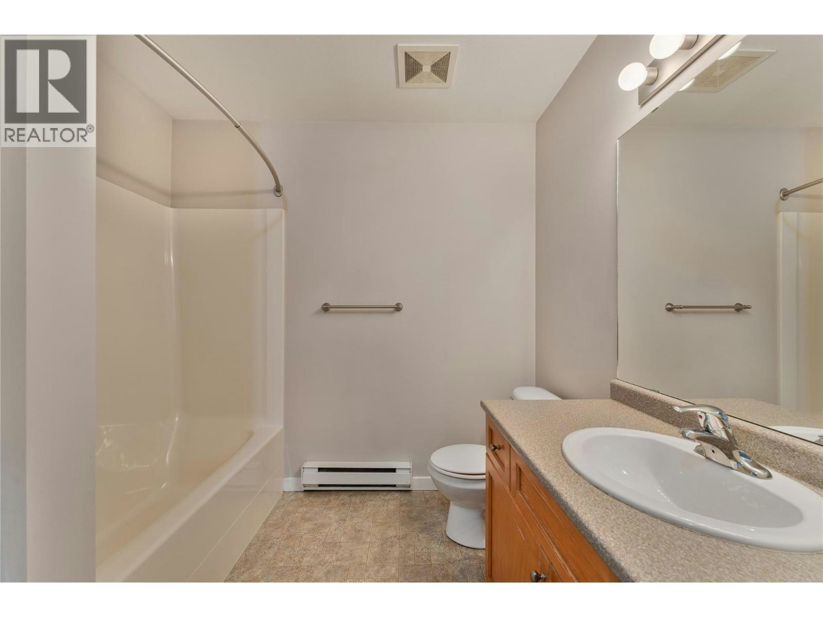 811 Martin Avenue, Kelowna, BC, V1Y 6V4 - 37