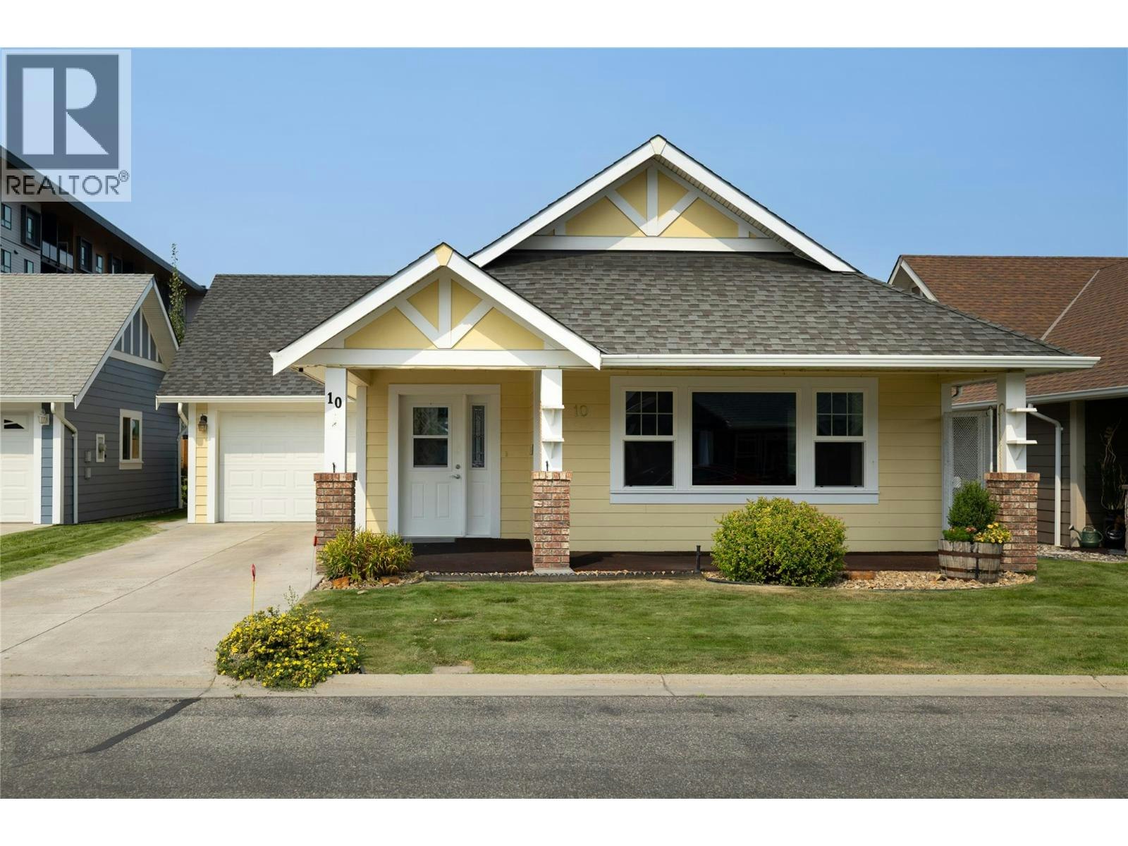 10-1231 SW 10 Street, Salmon Arm, BC, V1E 0A5