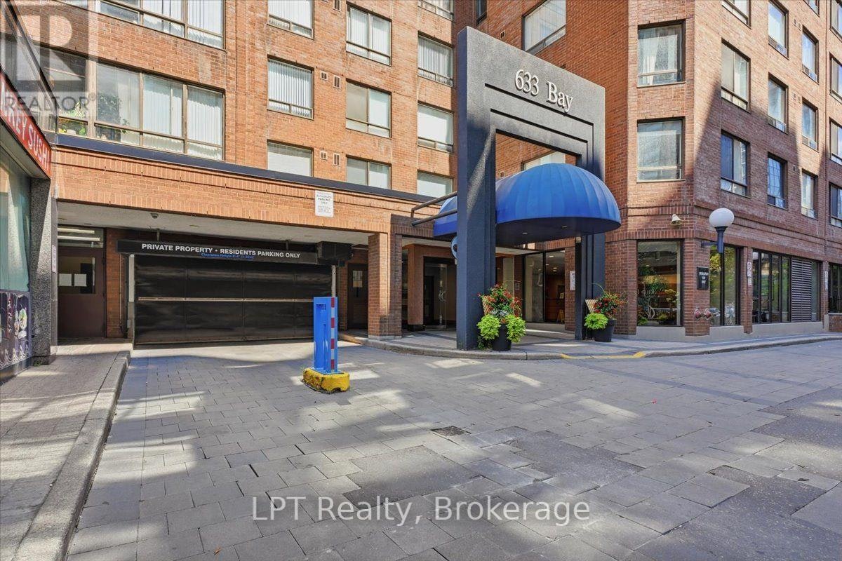 2721-633 Bay Street, Toronto, ON, M5G 2G4