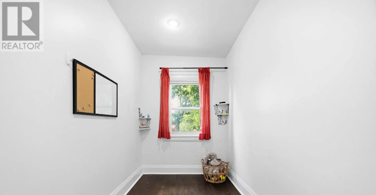 150 Elmer Avenue, Toronto, ON, M4L 3S1 - 19