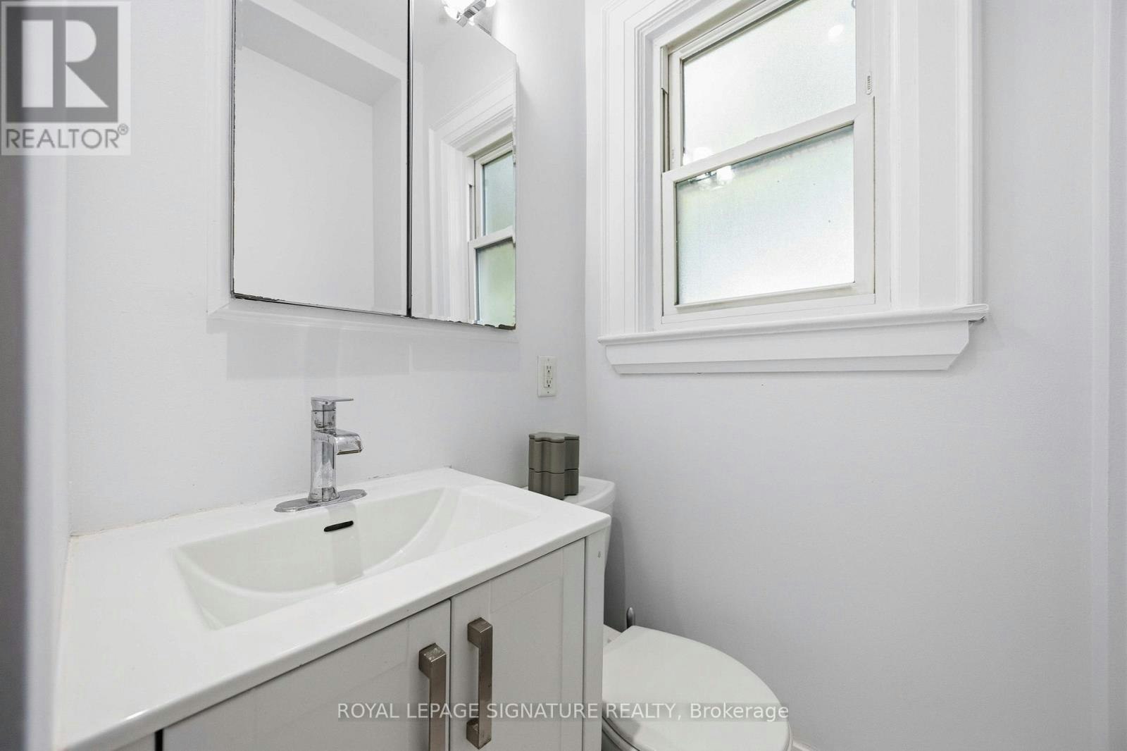 150 Elmer Avenue, Toronto, ON, M4L 3S1 - 17