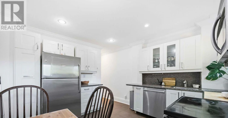 150 Elmer Avenue, Toronto, ON, M4L 3S1 - 12