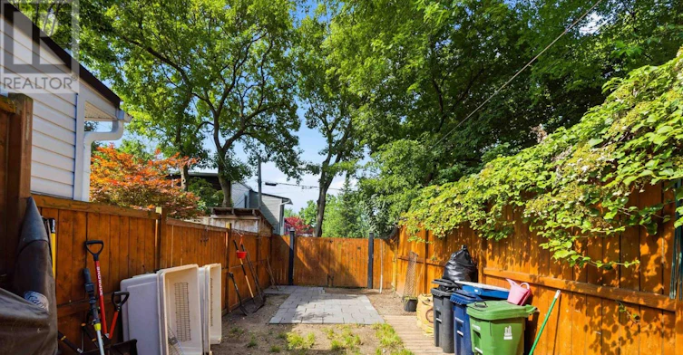 150 Elmer Avenue, Toronto, ON, M4L 3S1 - 27