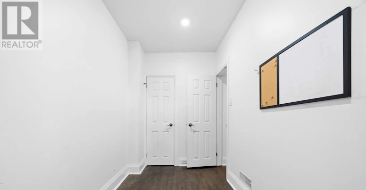 150 Elmer Avenue, Toronto, ON, M4L 3S1 - 20