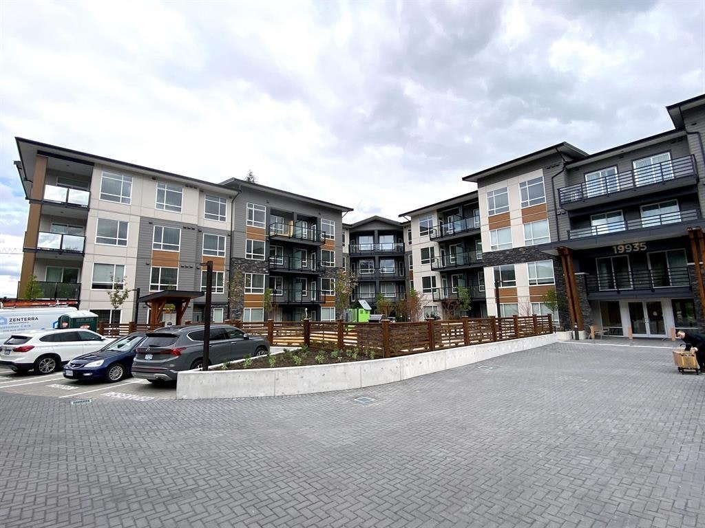 206-19935 75a Avenue, Langley, BC, V2Y 4L6