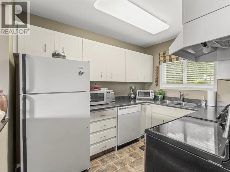 30-290 Pemberton Terrace, Kamloops, BC, V2C 6A9 - 10