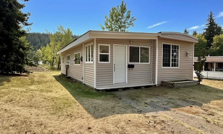 4-2725 Dubois Road
