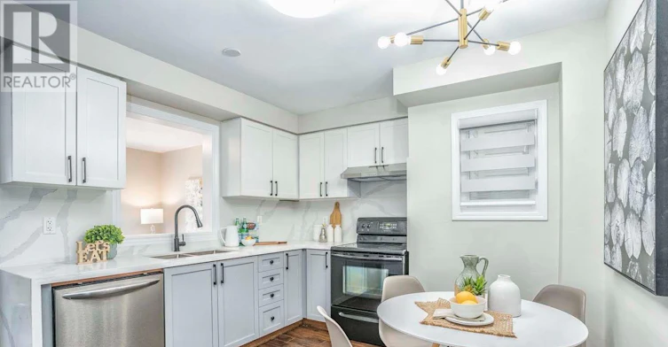 172 Kirkland Place, Whitby, ON, L1P 1X2 - 7