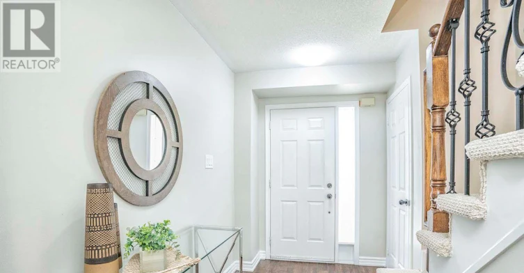 172 Kirkland Place, Whitby, ON, L1P 1X2 - 2