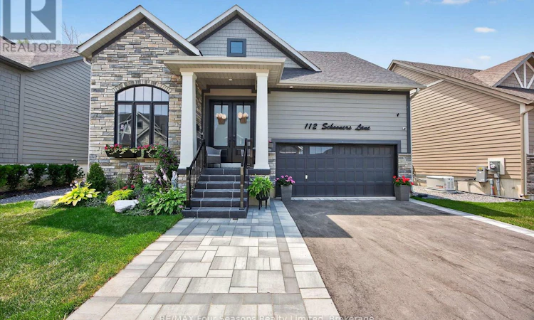 112 Schooners Lane