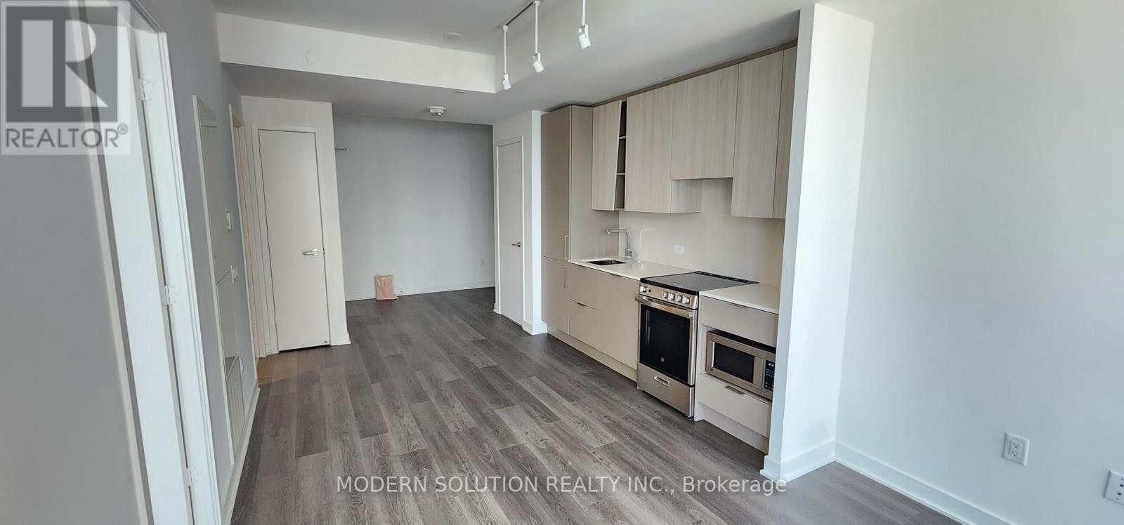 224-3900 Confederation Parkway, Mississauga, ON, L5B 0M3 - 7