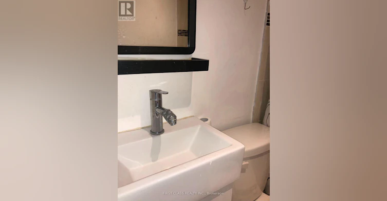 3RD FLOOR-524 Bathurst Street, Toronto, ON, M5S 2P9 - 8