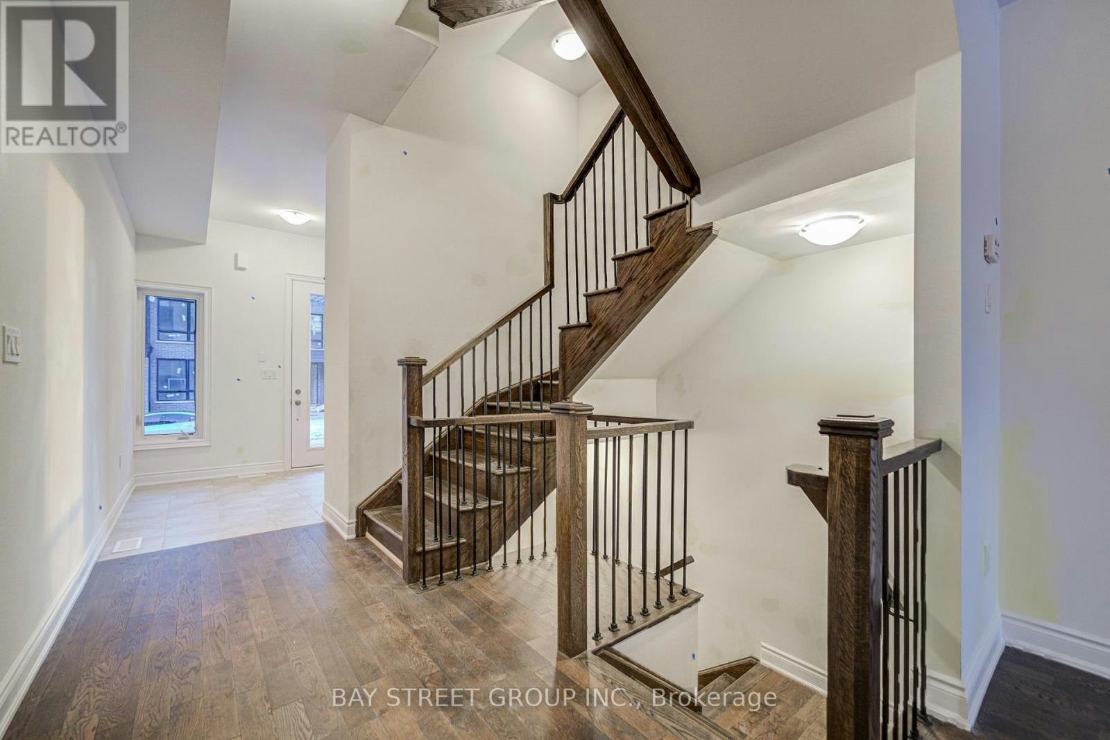 3111 Perkins Way, Oakville, ON, L6H 7G1 - 3