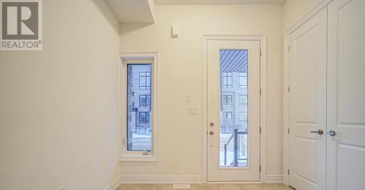 3111 Perkins Way, Oakville, ON, L6H 7G1 - 2