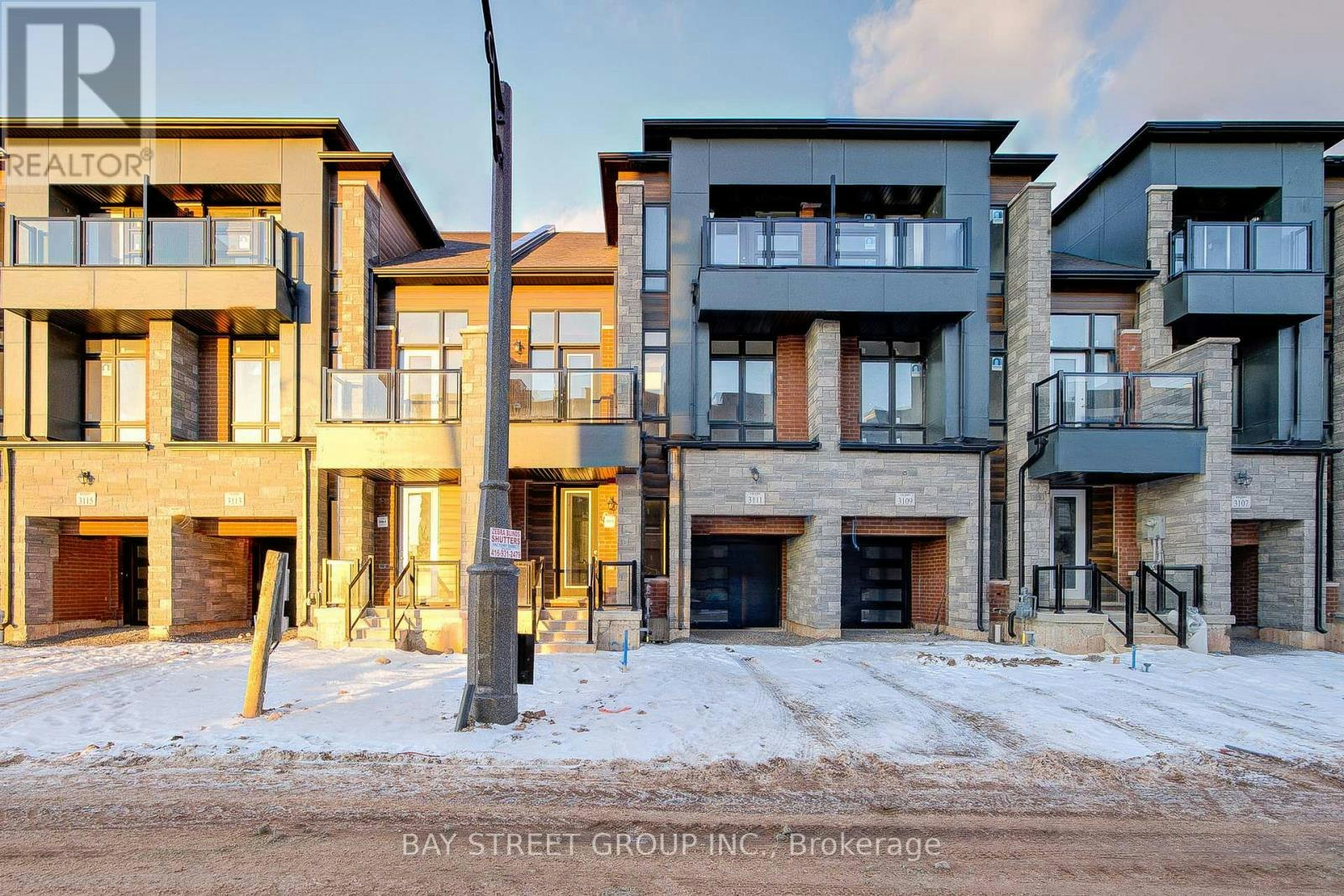 3111 Perkins Way, Oakville, ON, L6H 7G1