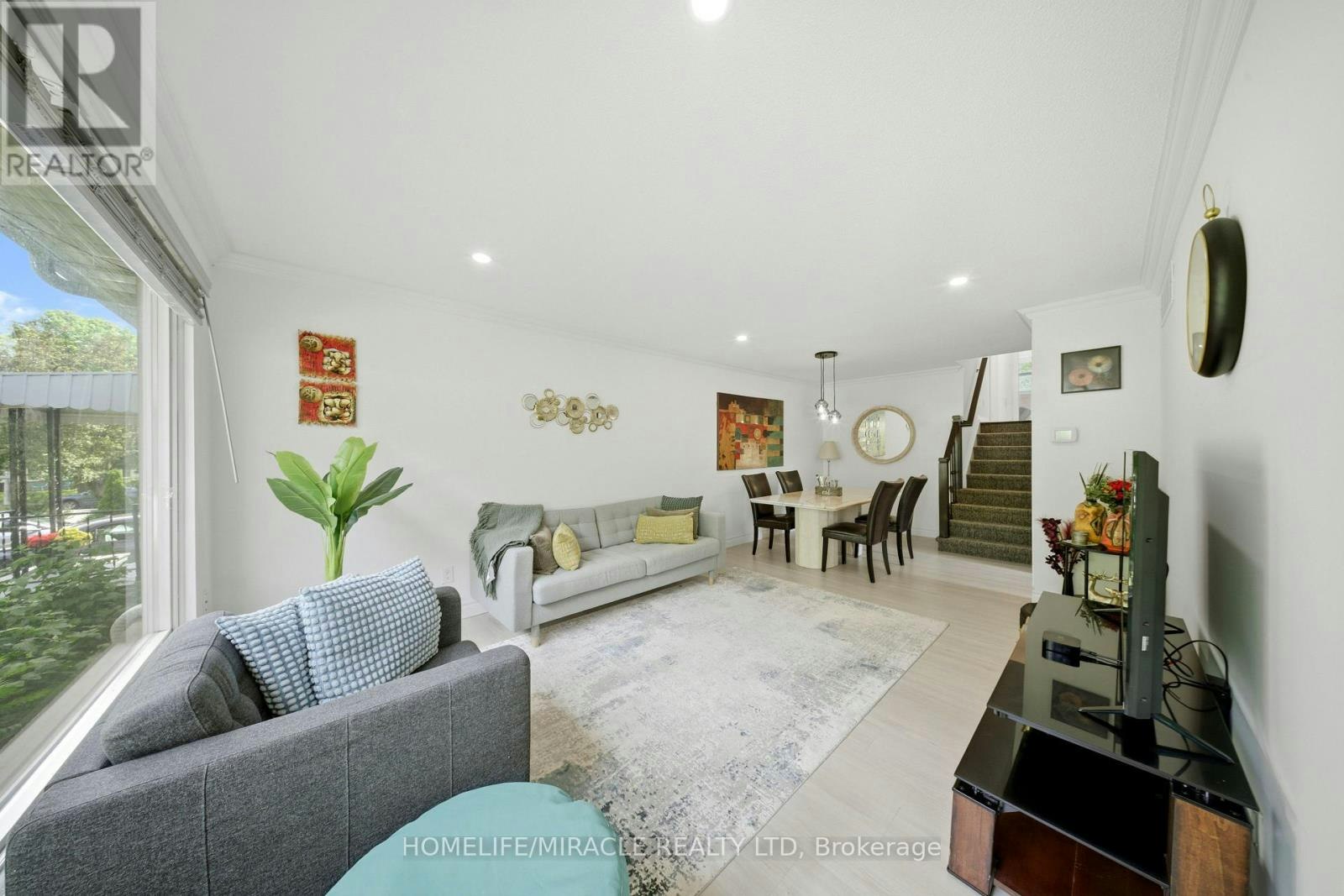 1612 Wavell Crescent, Mississauga, ON, L4X 1X1 - 5