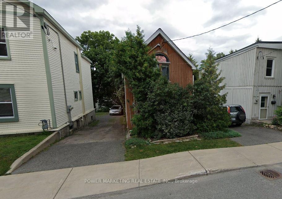 35 Pinhey Street, Ottawa, ON, K1Y 1T3