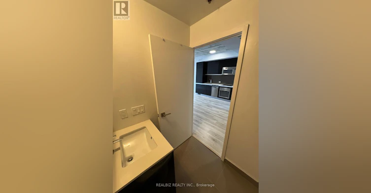 429-20 Minowan Miikan Lane, Toronto, ON, M6J 0E5 - 6
