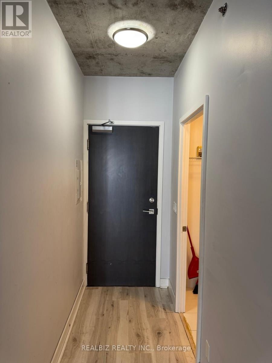 429-20 Minowan Miikan Lane, Toronto, ON, M6J 0E5 - 5