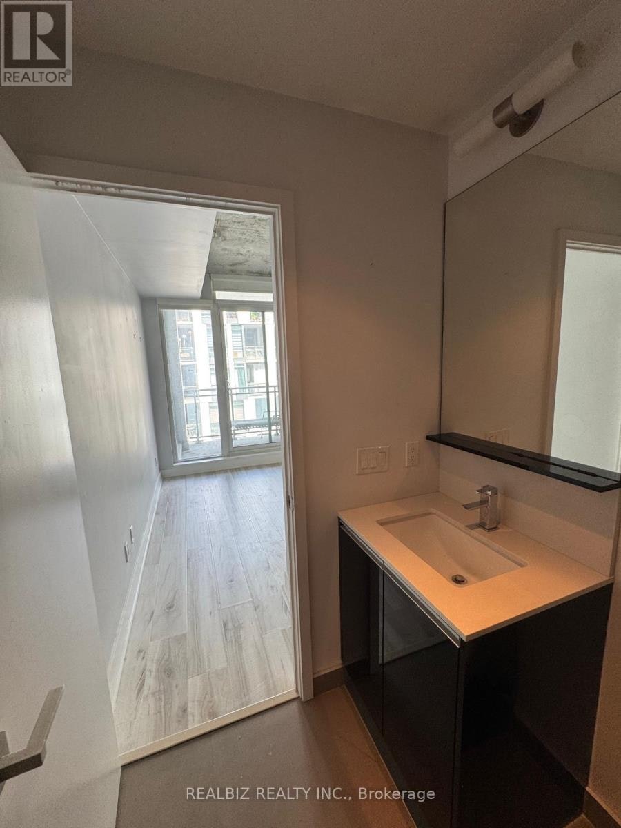 429-20 Minowan Miikan Lane, Toronto, ON, M6J 0E5 - 11