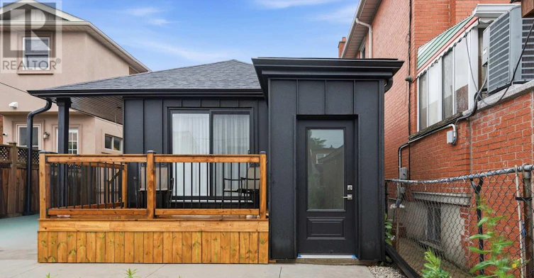 LOWER-106 Boon Avenue, Toronto, ON, M6E 3Z5 - 21