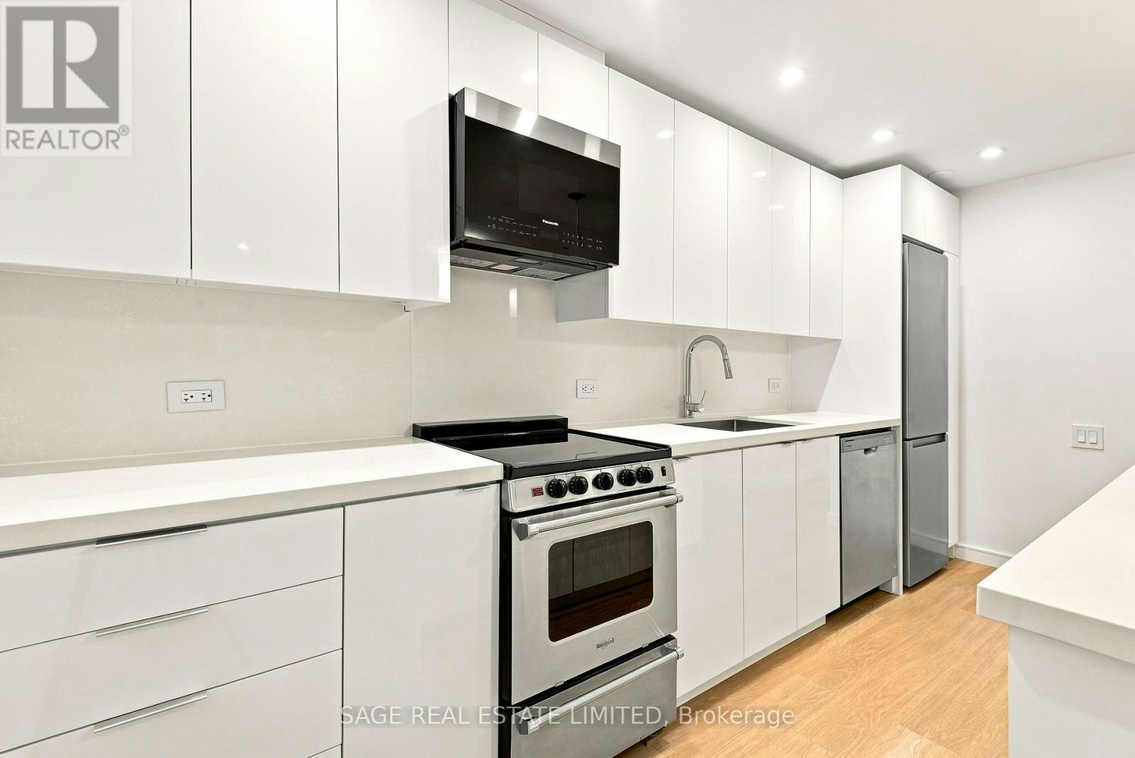 LOWER-106 Boon Avenue, Toronto, ON, M6E 3Z5 - 9
