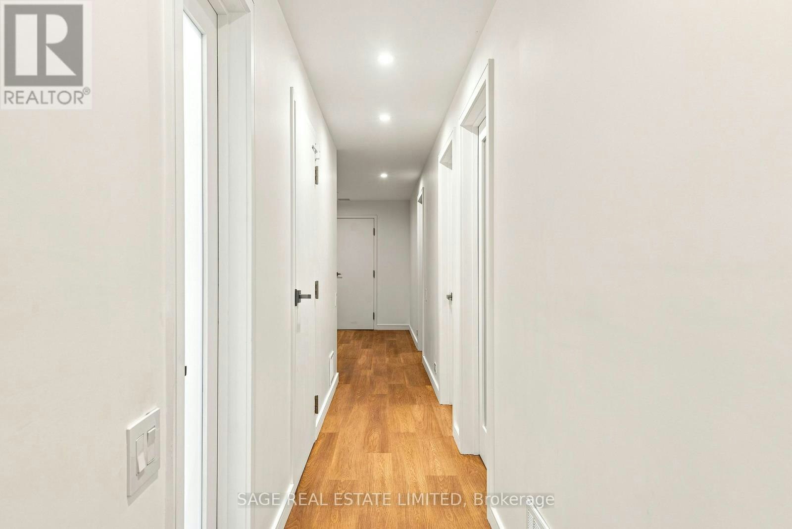LOWER-106 Boon Avenue, Toronto, ON, M6E 3Z5 - 7