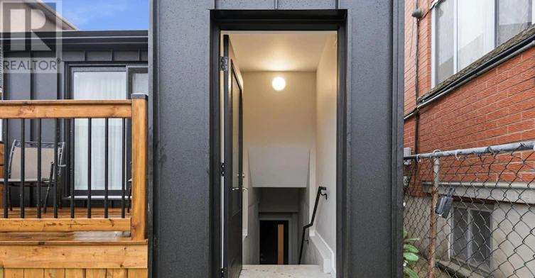 LOWER-106 Boon Avenue, Toronto, ON, M6E 3Z5 - 20