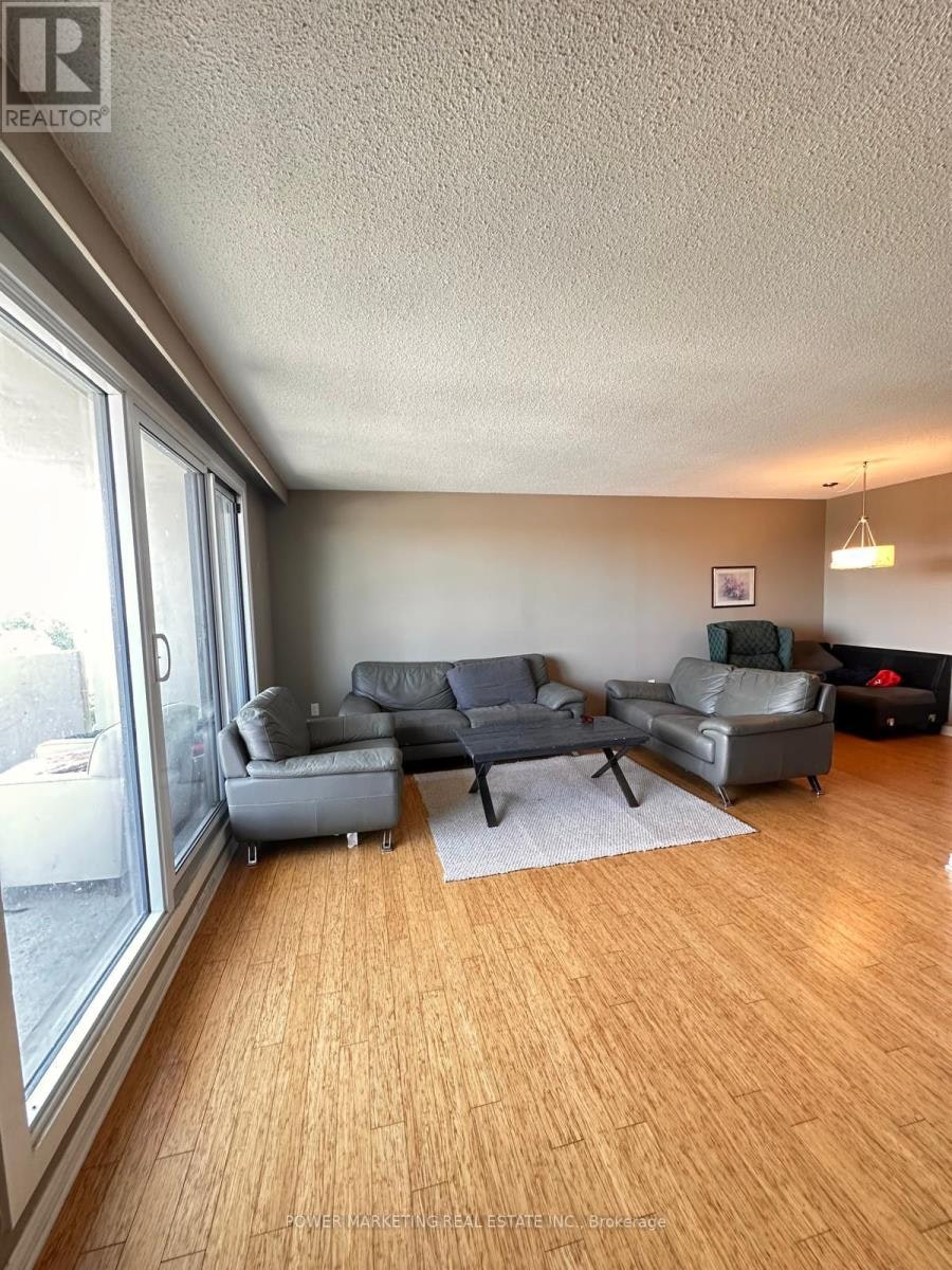 907-1025 Richmond Road, Ottawa, ON, K2B 8G8 - 12