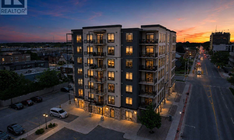 200-108 Second Street E
